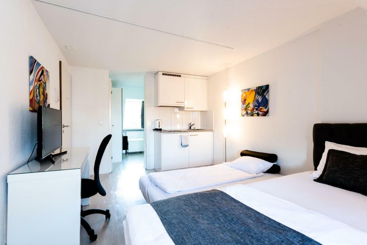 Iq130 Guesthouse Цюрих Екстер'єр фото